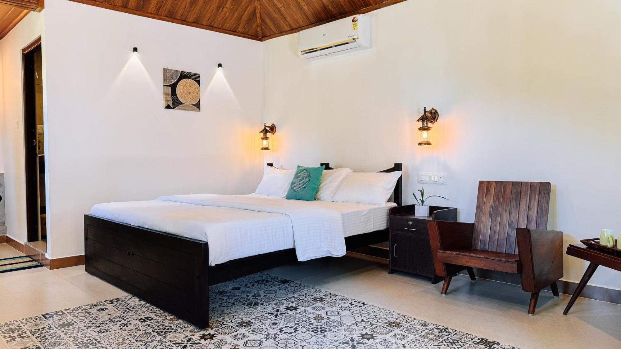 Calm Shack - 2 Bedroom-Boutique Farm Stay Мунар Екстериор снимка