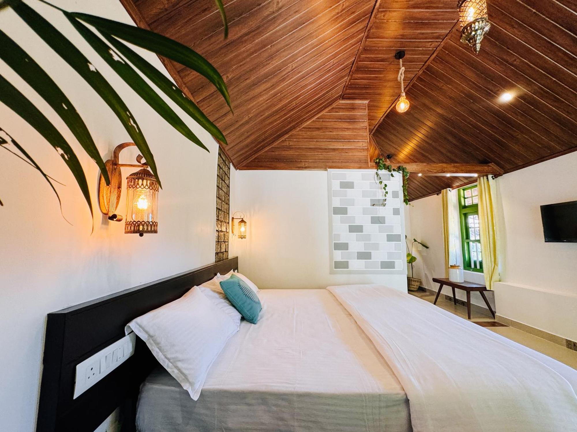 Calm Shack - 2 Bedroom-Boutique Farm Stay Мунар Екстериор снимка