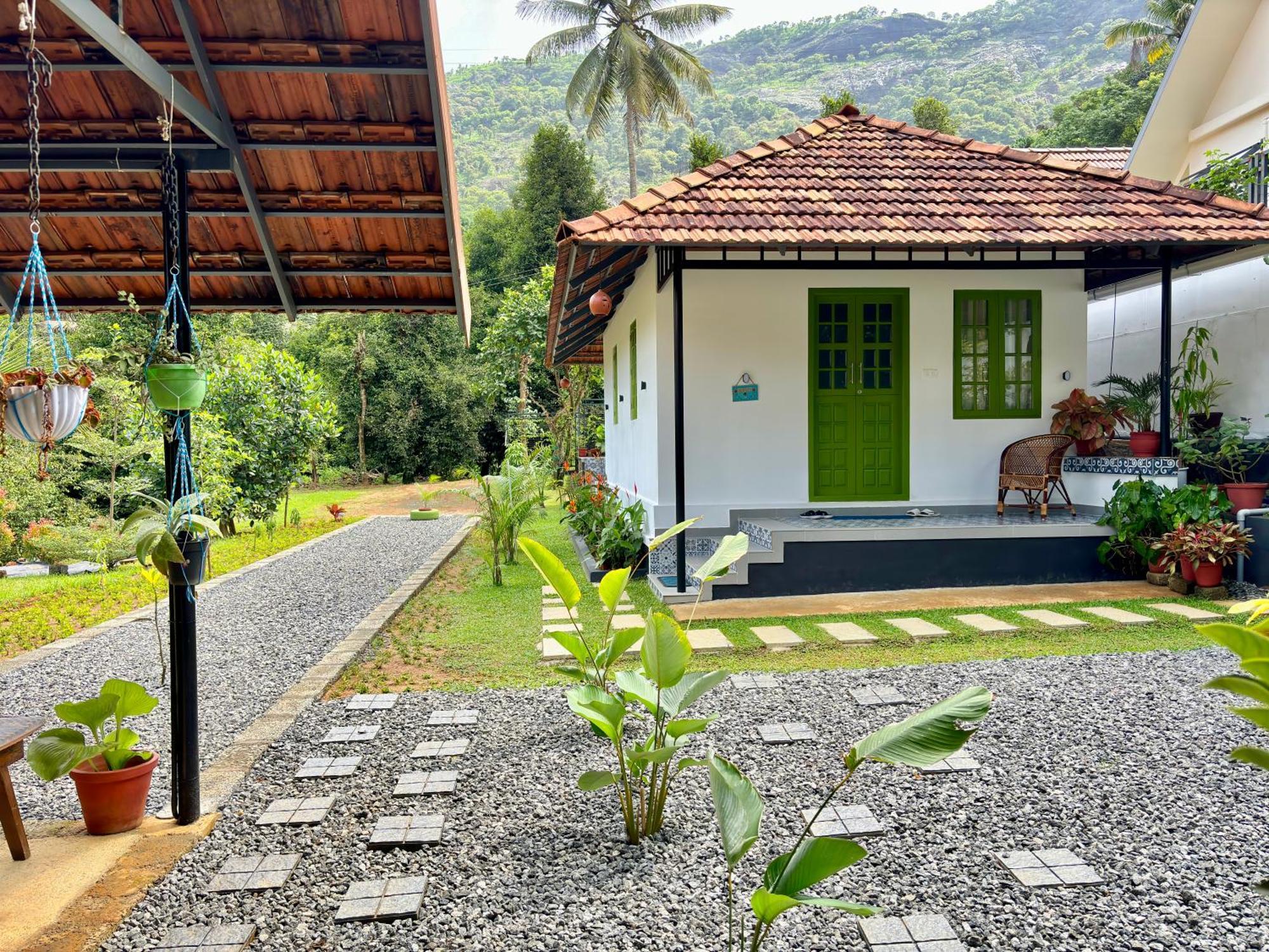 Calm Shack - 2 Bedroom-Boutique Farm Stay Мунар Екстериор снимка